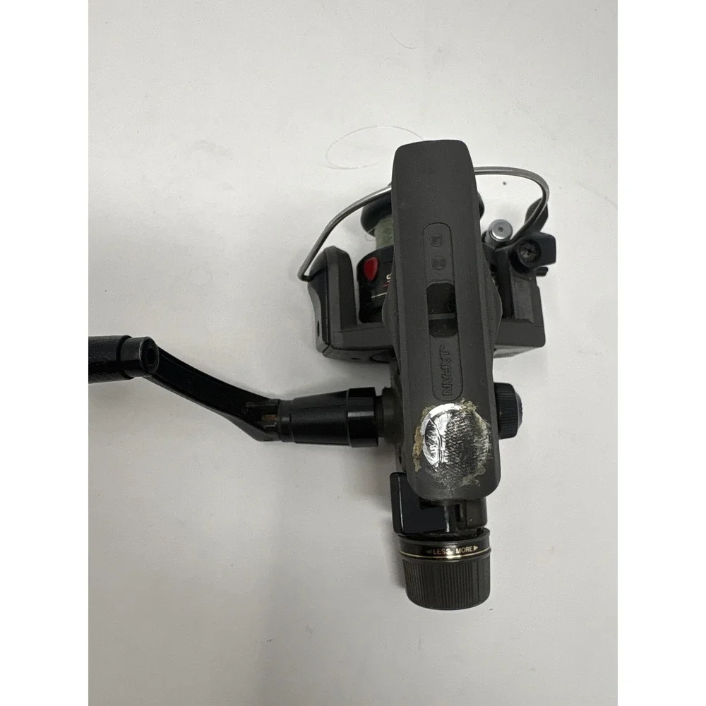 Shimano AX 2000 Spinning Reel Graphite Construction QuickFire II Made in Japan - Picture 6 of 6